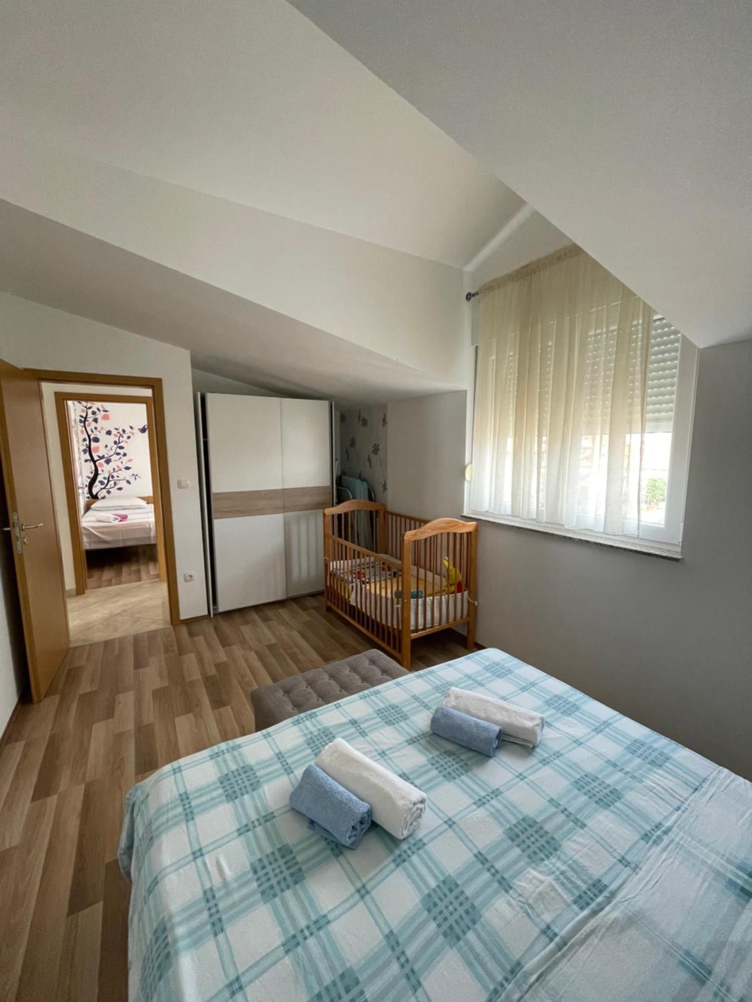 Apartmani Kristo 2 Задар Екстериор снимка