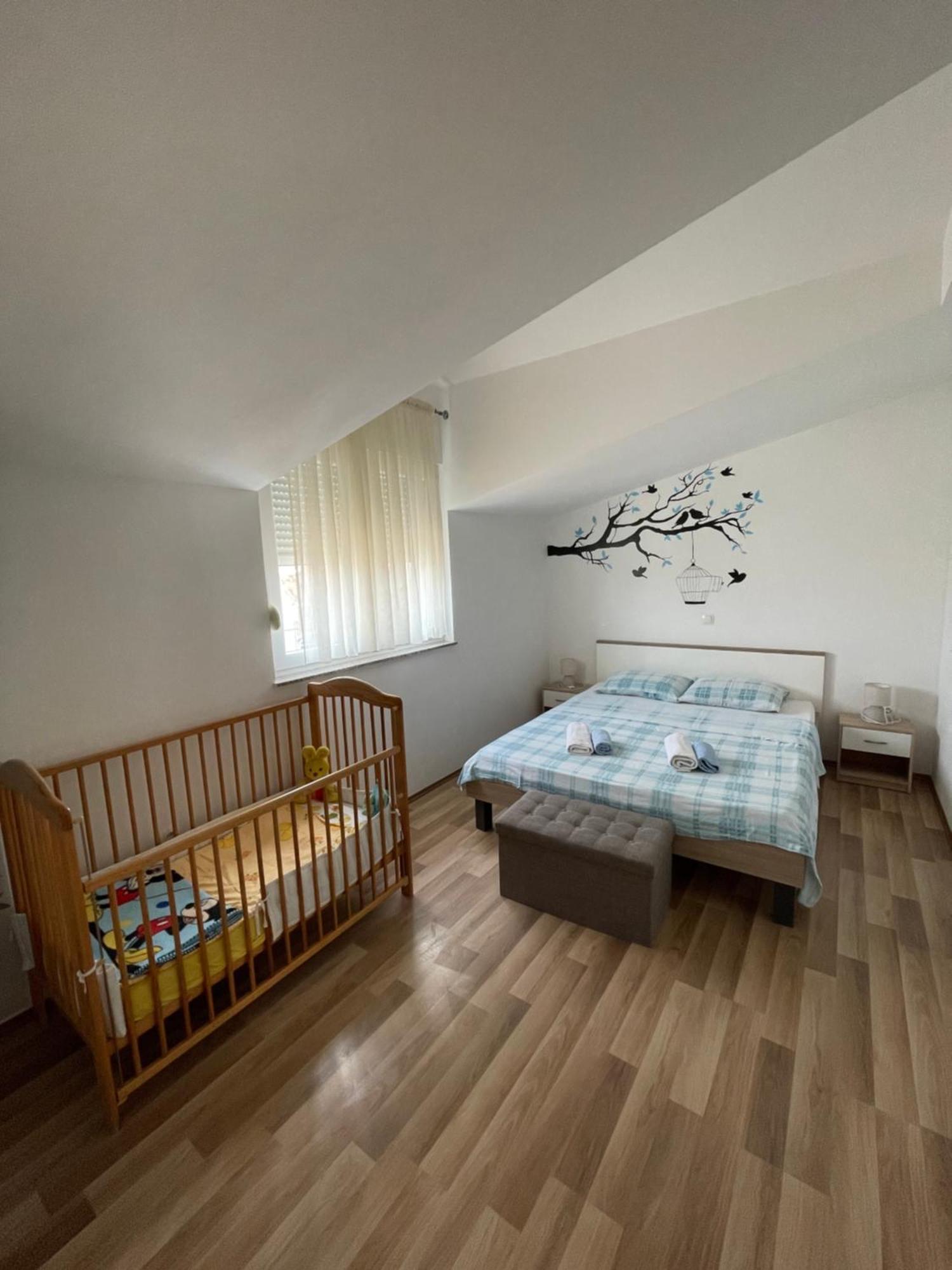 Apartmani Kristo 2 Задар Екстериор снимка
